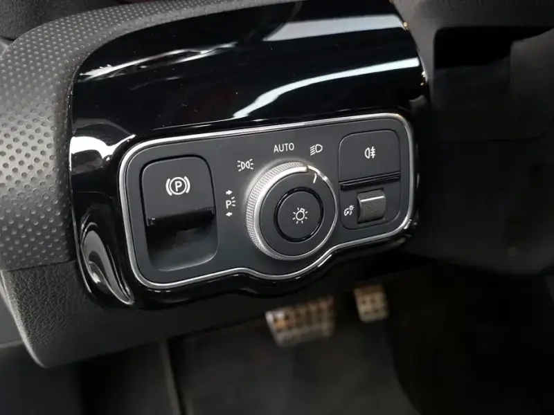 2022 Mercedes-Benz A-Класс с пробегом 31 678 км