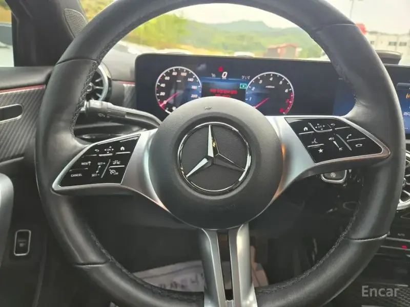 2024 Mercedes-Benz A-Класс с пробегом 14 274 км