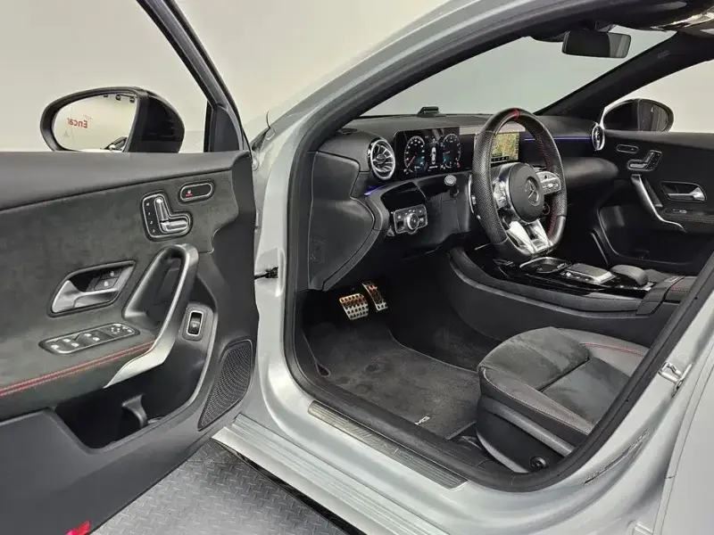 2023 Mercedes-Benz A-Класс с пробегом 38 502 км