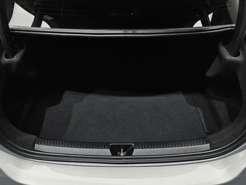 2023 Mercedes-Benz A-Класс с пробегом 38 502 км