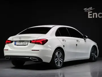 2022 Mercedes-Benz A-Класс с пробегом 35 746 км