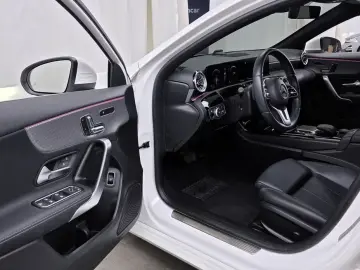 2022 Mercedes-Benz A-Класс с пробегом 35 746 км