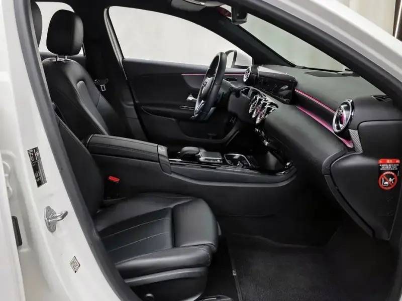 2022 Mercedes-Benz A-Класс с пробегом 35 746 км