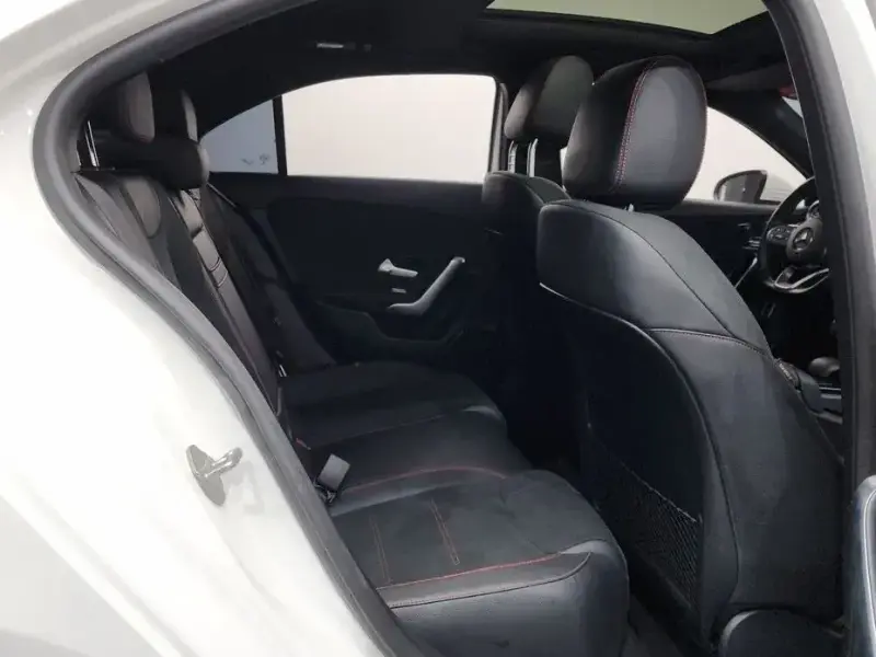 2023 Mercedes-Benz A-Класс с пробегом 23 424 км