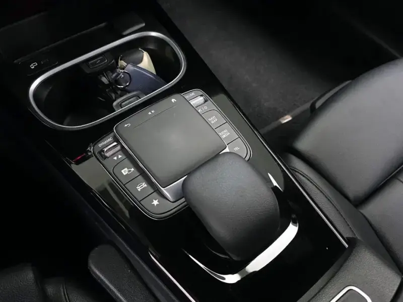 2022 Mercedes-Benz A-Класс с пробегом 35 746 км