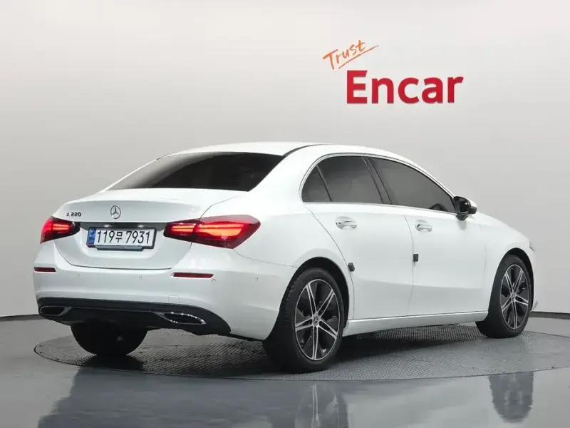 2023 Mercedes-Benz A-Класс с пробегом 22 469 км