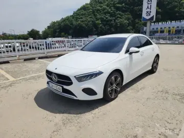 2023 Mercedes-Benz A-Класс с пробегом 17 457 км