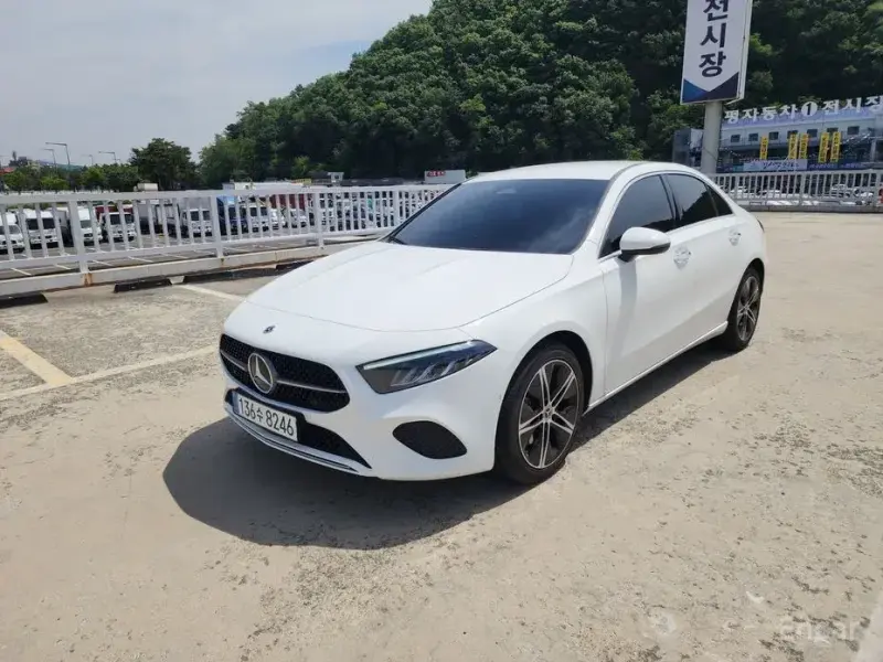 2023 Mercedes-Benz A-Класс с пробегом 17 457 км