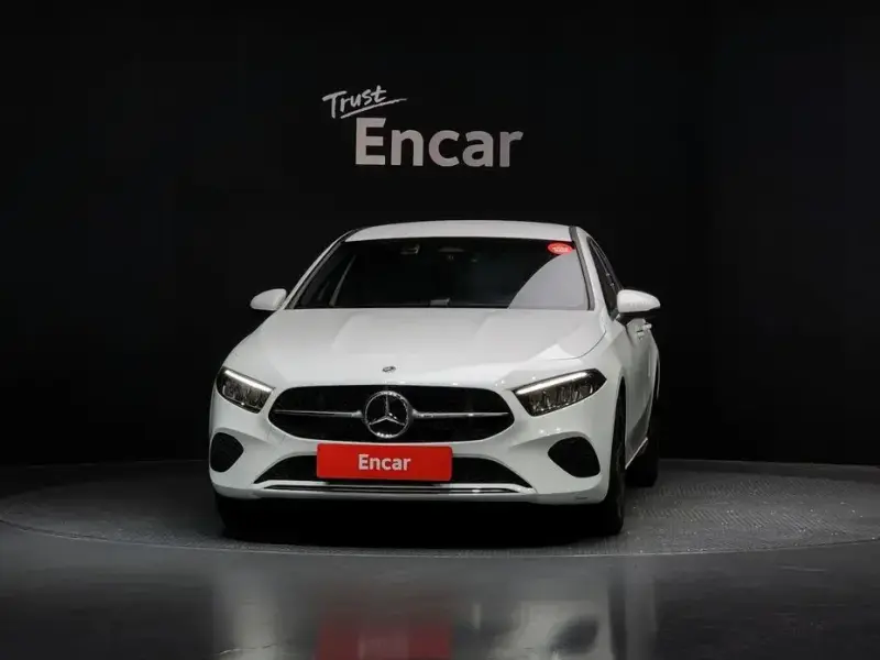 2025 Mercedes-Benz A-Класс с пробегом 1 272 км