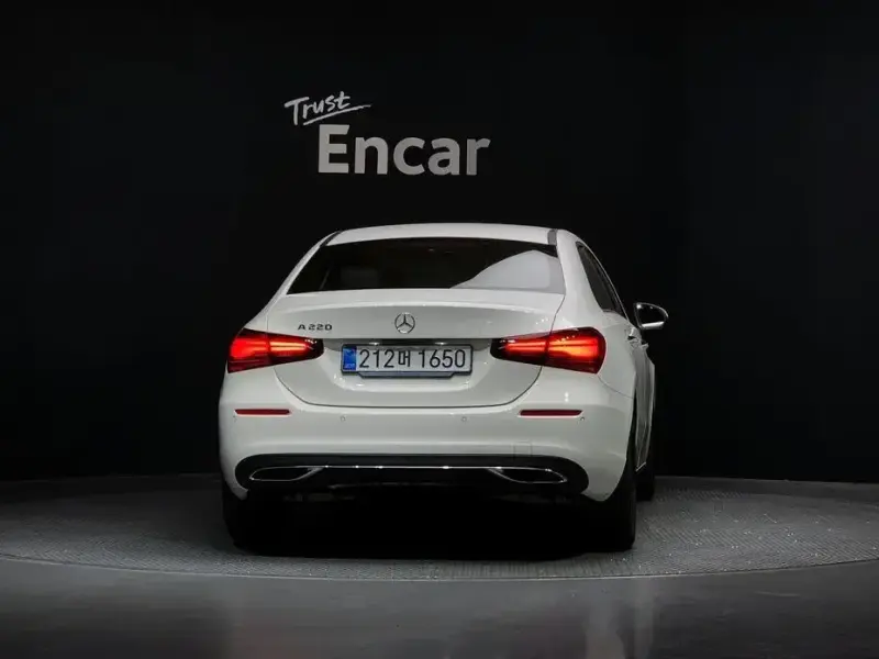 2025 Mercedes-Benz A-Класс с пробегом 1 272 км