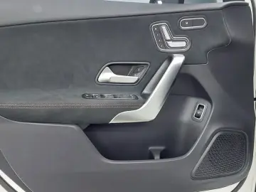 2023 Mercedes-Benz A-Класс с пробегом 18 636 км