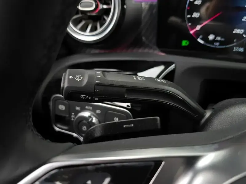 2025 Mercedes-Benz A-Класс с пробегом 1 272 км