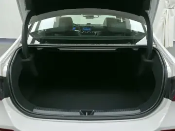 2025 Mercedes-Benz A-Класс с пробегом 1 272 км