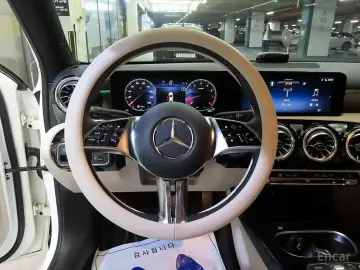 2025 Mercedes-Benz A-Класс с пробегом 10 086 км