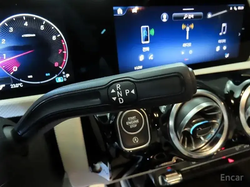 2025 Mercedes-Benz A-Класс с пробегом 10 086 км
