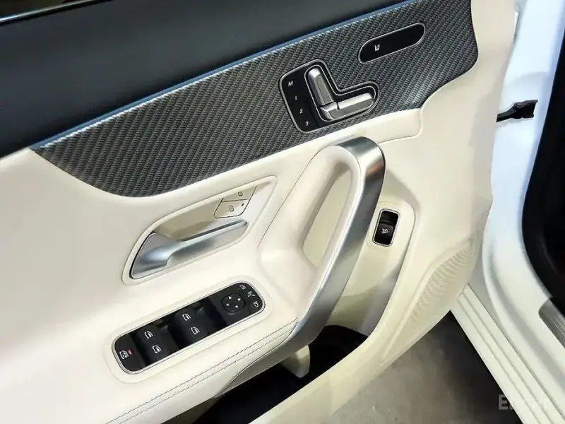 2025 Mercedes-Benz A-Класс с пробегом 10 086 км