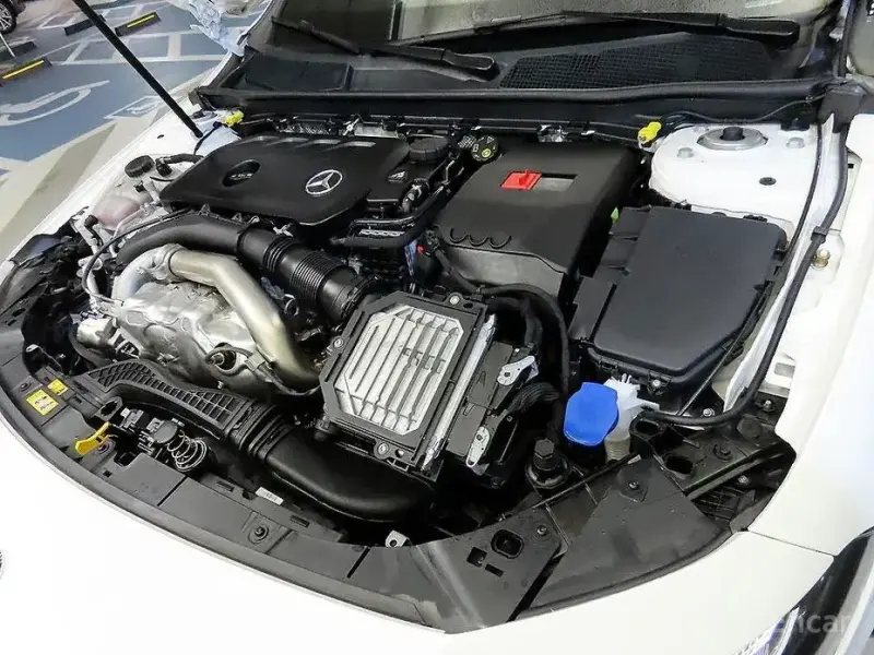 2025 Mercedes-Benz A-Класс с пробегом 10 086 км