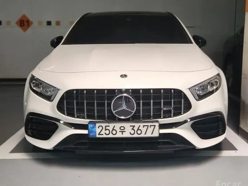 2023 Mercedes-Benz A-Класс с пробегом 23 595 км