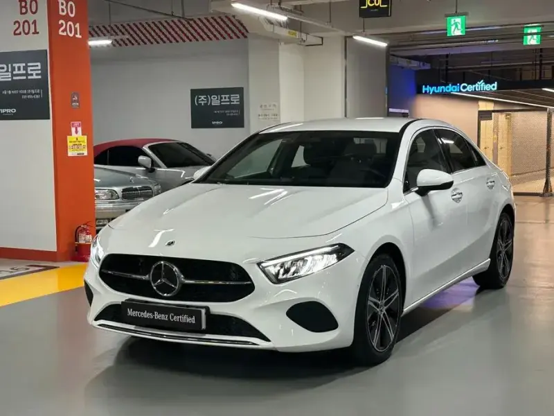 2025 Mercedes-Benz A-Класс с пробегом 5 349 км