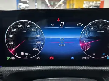 2025 Mercedes-Benz A-Класс с пробегом 5 349 км
