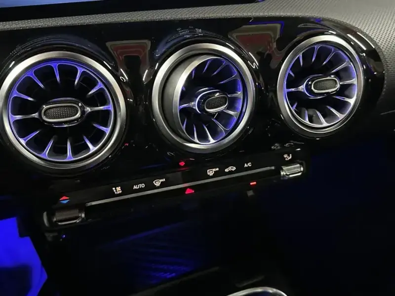 2025 Mercedes-Benz A-Класс с пробегом 5 349 км