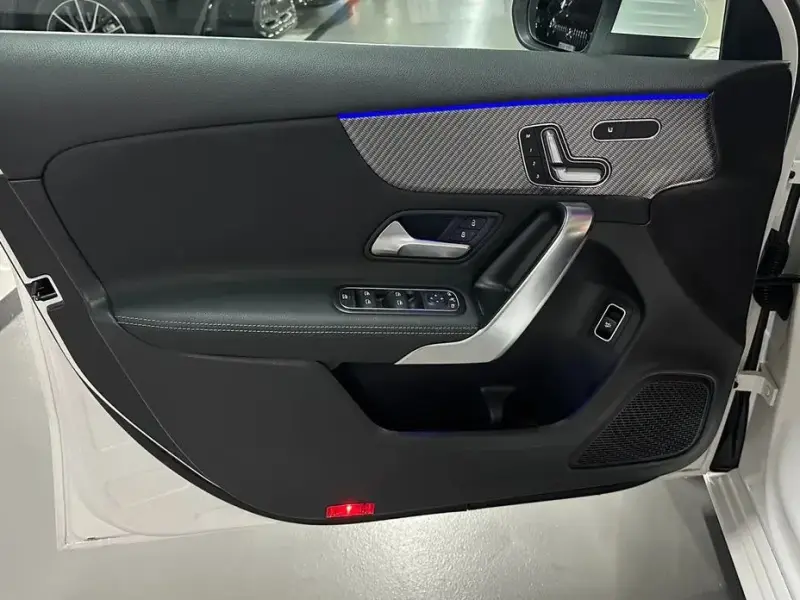 2025 Mercedes-Benz A-Класс с пробегом 5 349 км