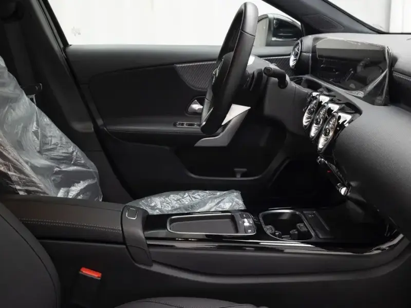2024 Mercedes-Benz A-Класс с пробегом 1 084 км