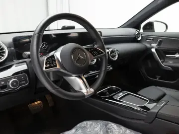 2024 Mercedes-Benz A-Класс с пробегом 1 084 км
