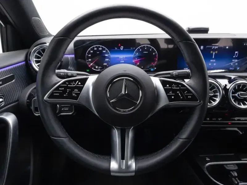 2024 Mercedes-Benz A-Класс с пробегом 1 084 км