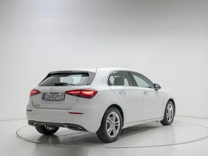 2025 Mercedes-Benz A-Класс с пробегом 1 398 км