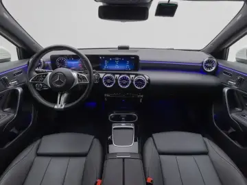 2025 Mercedes-Benz A-Класс с пробегом 1 398 км