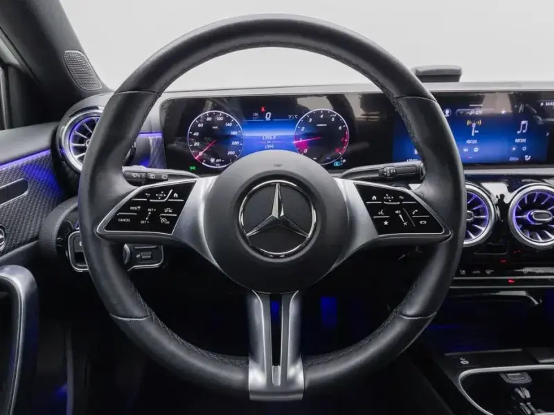 2025 Mercedes-Benz A-Класс с пробегом 1 398 км