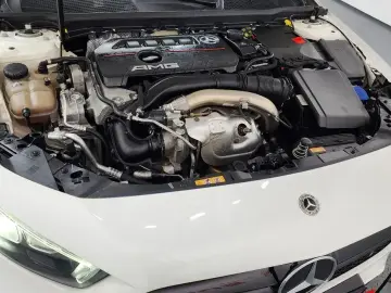 2023 Mercedes-Benz A-Класс с пробегом 82 679 км