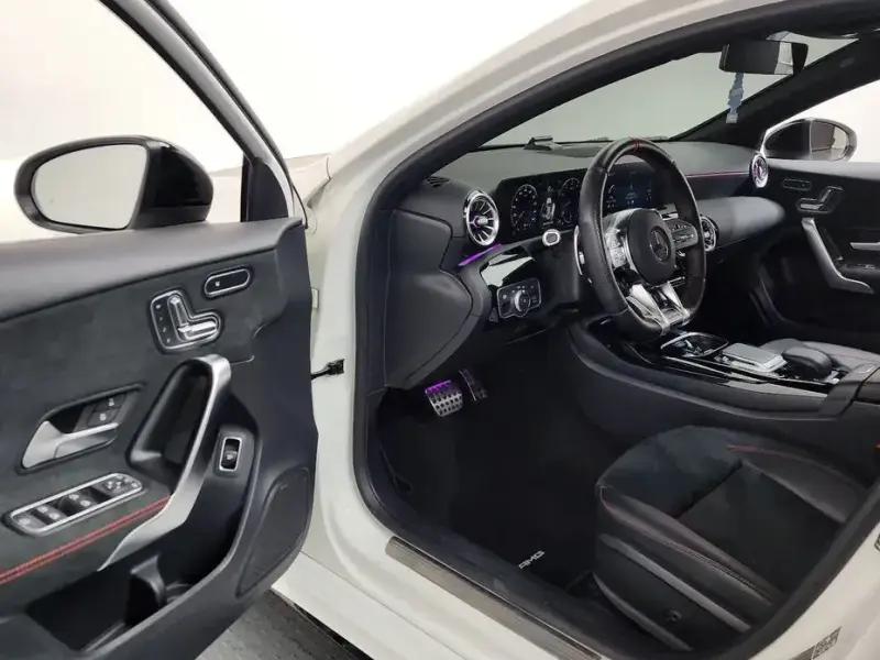 2023 Mercedes-Benz A-Класс с пробегом 82 679 км