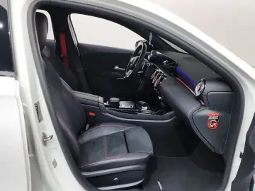 2023 Mercedes-Benz A-Класс с пробегом 82 679 км