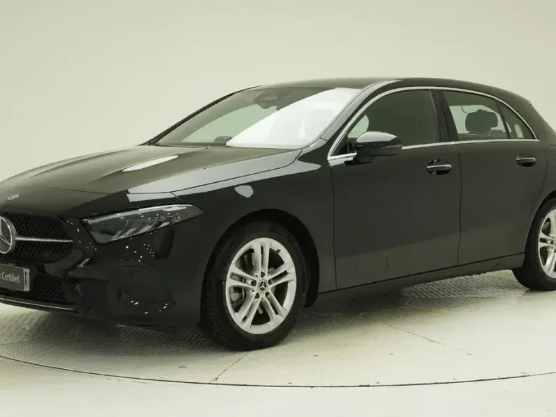 2025 Mercedes-Benz A-Класс с пробегом 556 км