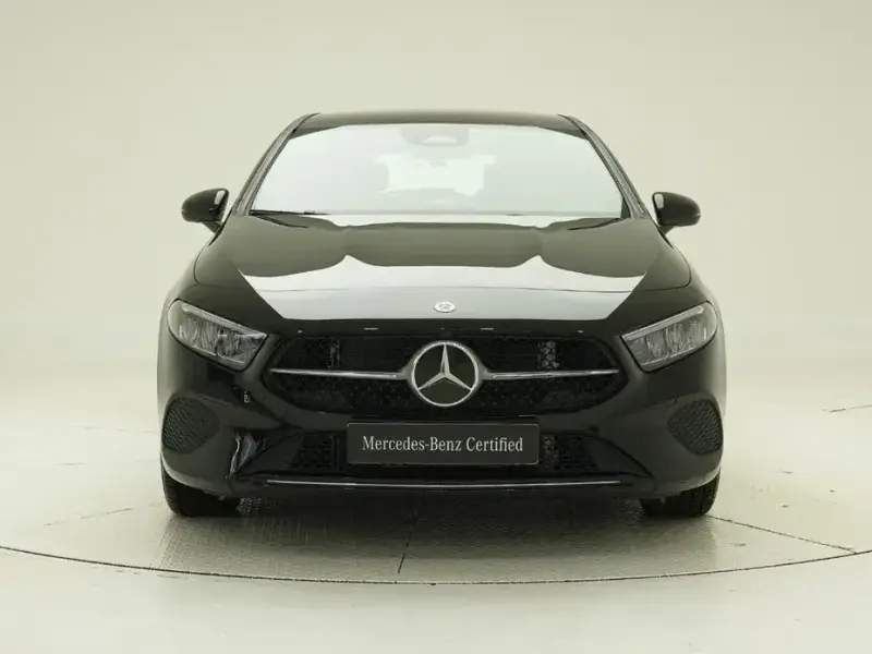 2025 Mercedes-Benz A-Класс с пробегом 556 км