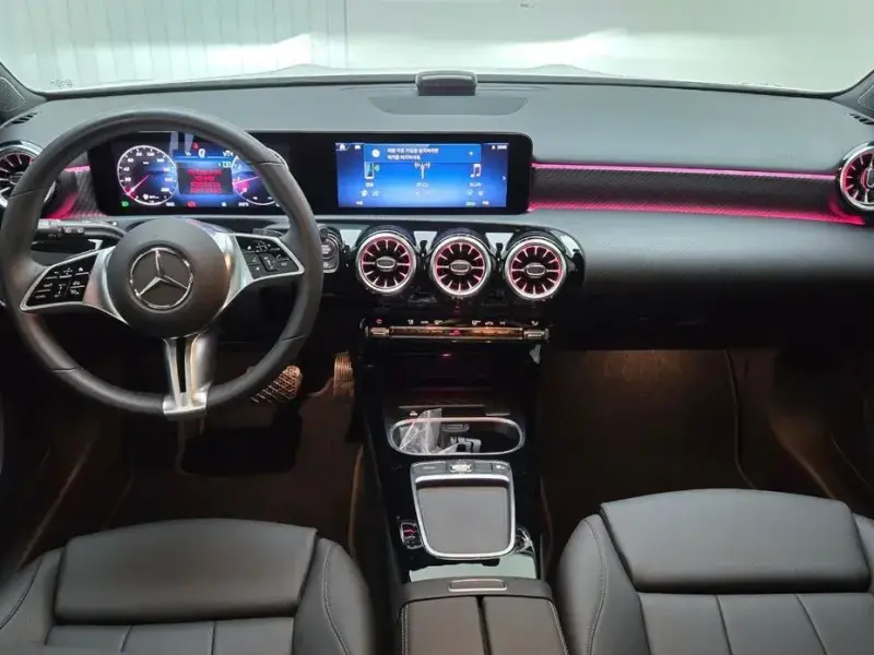 2025 Mercedes-Benz A-Класс с пробегом 1 472 км