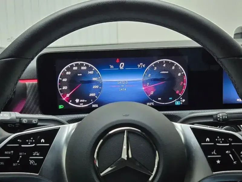 2025 Mercedes-Benz A-Класс с пробегом 1 472 км