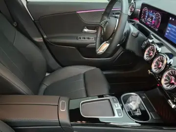 2025 Mercedes-Benz A-Класс с пробегом 1 472 км
