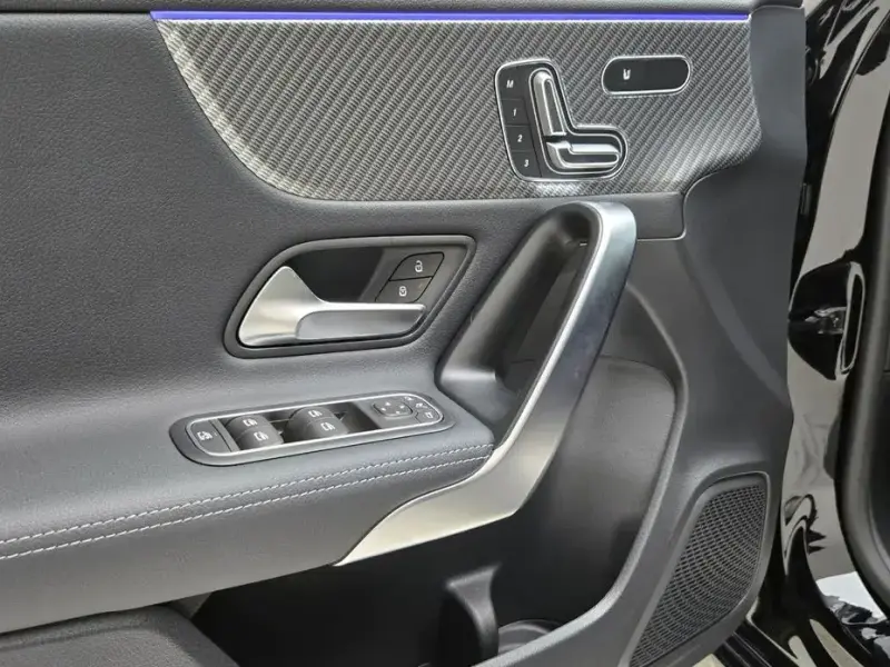 2025 Mercedes-Benz A-Класс с пробегом 556 км