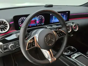 2025 Mercedes-Benz A-Класс с пробегом 1 472 км
