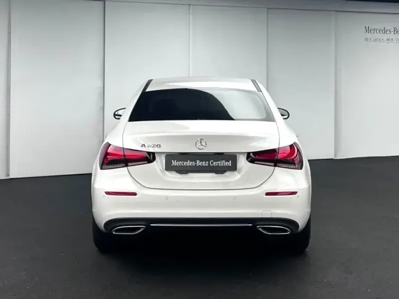 2025 Mercedes-Benz A-Класс с пробегом 10 100 км