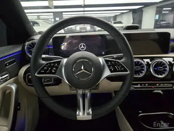 2025 Mercedes-Benz A-Класс с пробегом 10 100 км