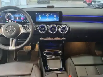 2024 Mercedes-Benz A-Класс с пробегом 9 986 км