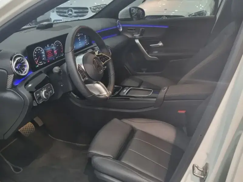 2024 Mercedes-Benz A-Класс с пробегом 9 986 км