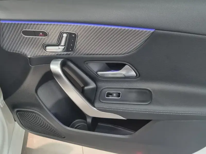 2024 Mercedes-Benz A-Класс с пробегом 9 986 км