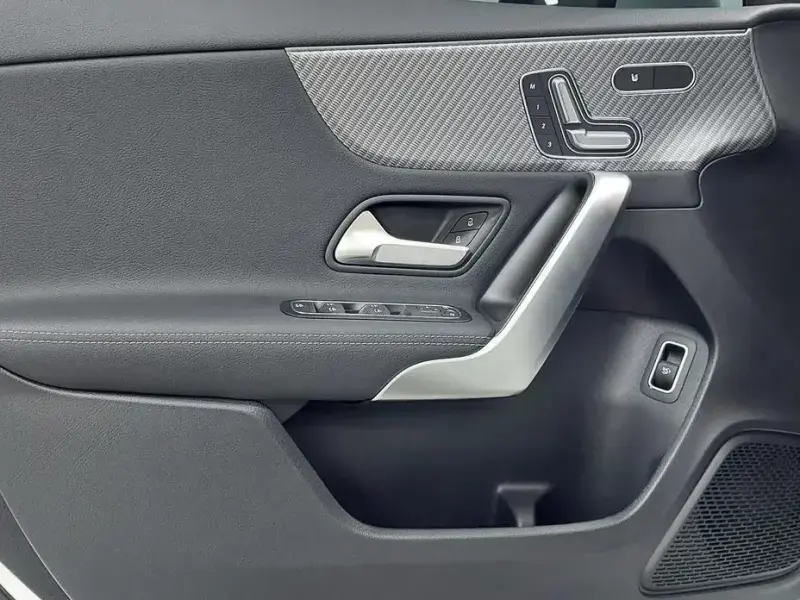 2024 Mercedes-Benz A-Класс с пробегом 6 008 км
