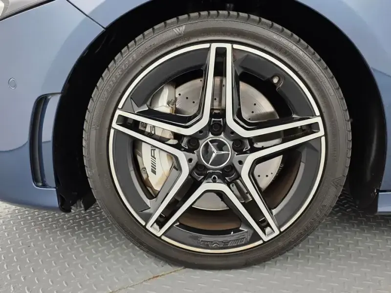 2022 Mercedes-Benz A-Класс с пробегом 29 527 км