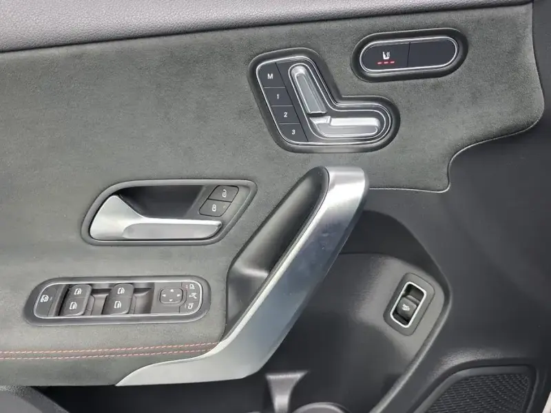 2022 Mercedes-Benz A-Класс с пробегом 29 527 км